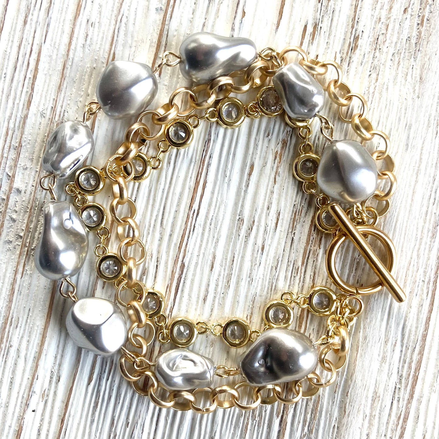 Triple gray porcelain pearl baroque bracelet