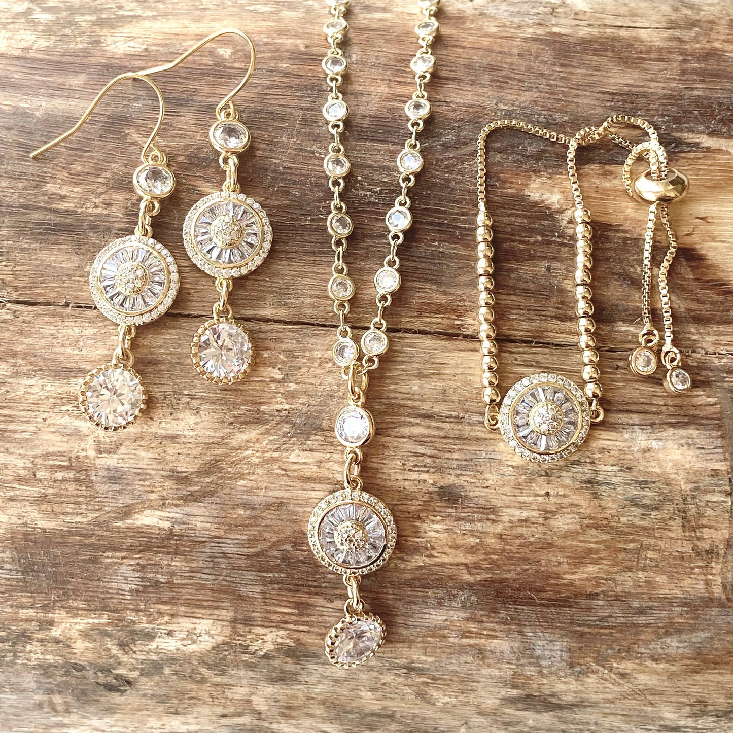 Gold jewelry collection bridal / occasuion set