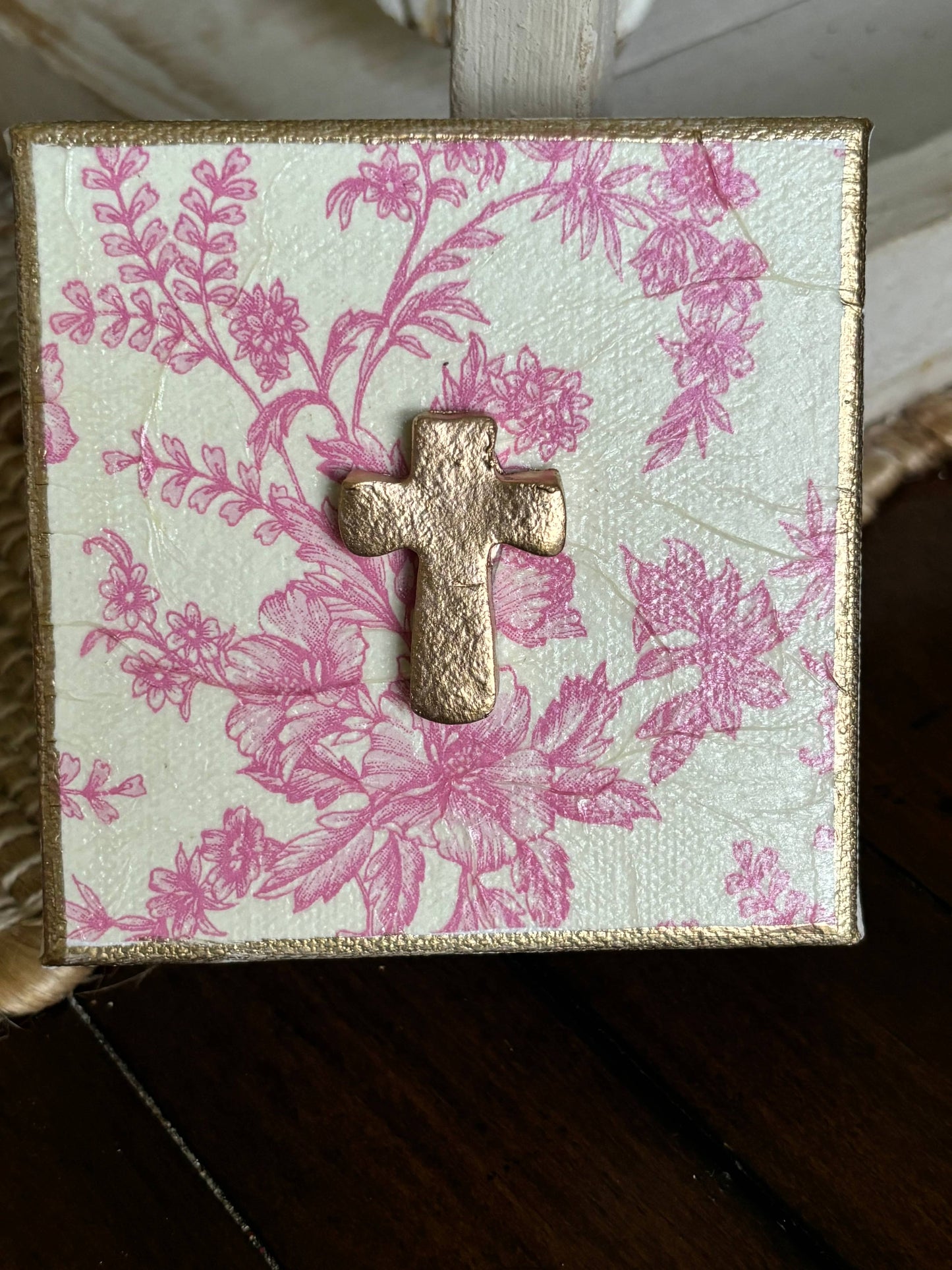 Gold Gilded Cross Vintage Floral Design Canvas Art