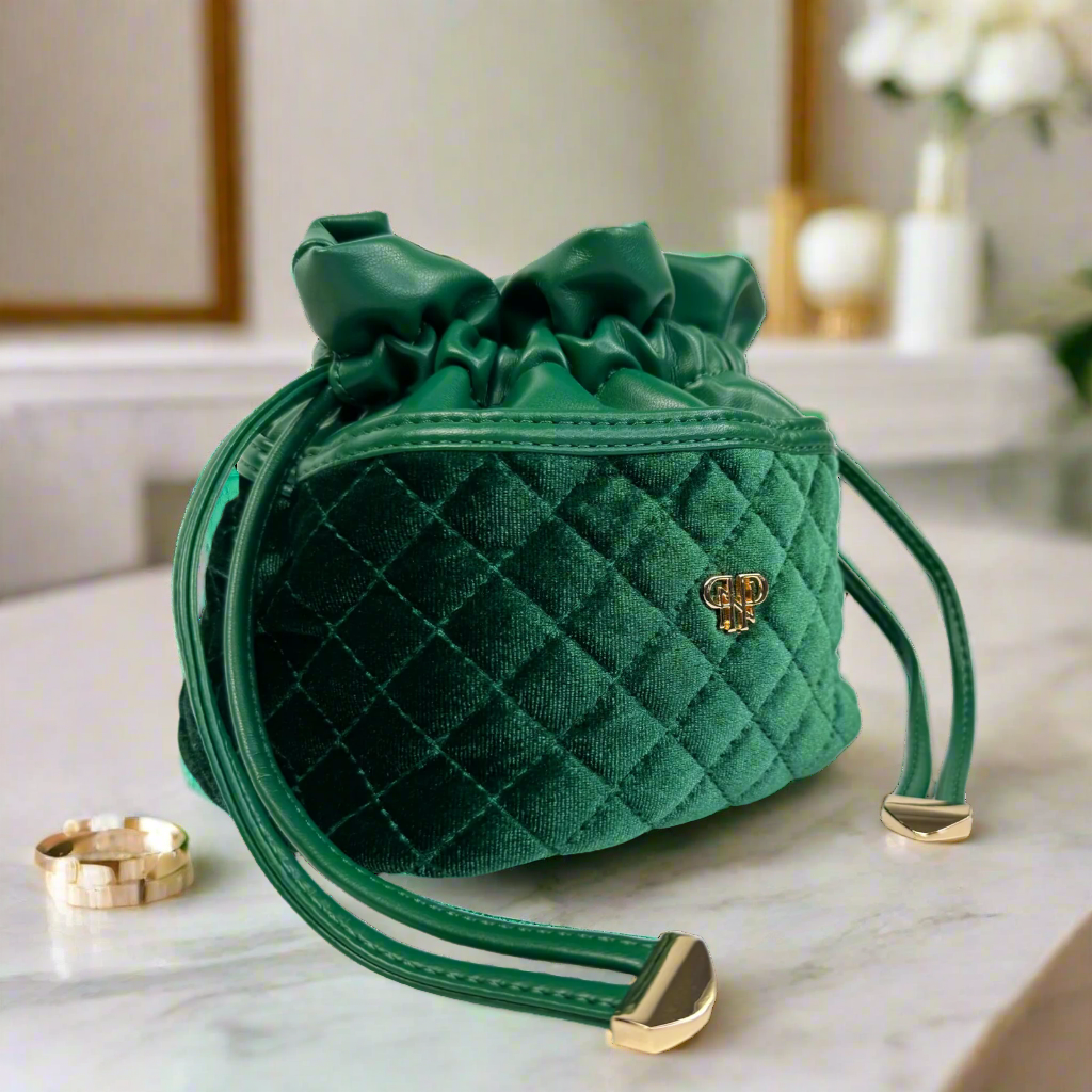 Ultra Jewelry Case - Emerald Velvet