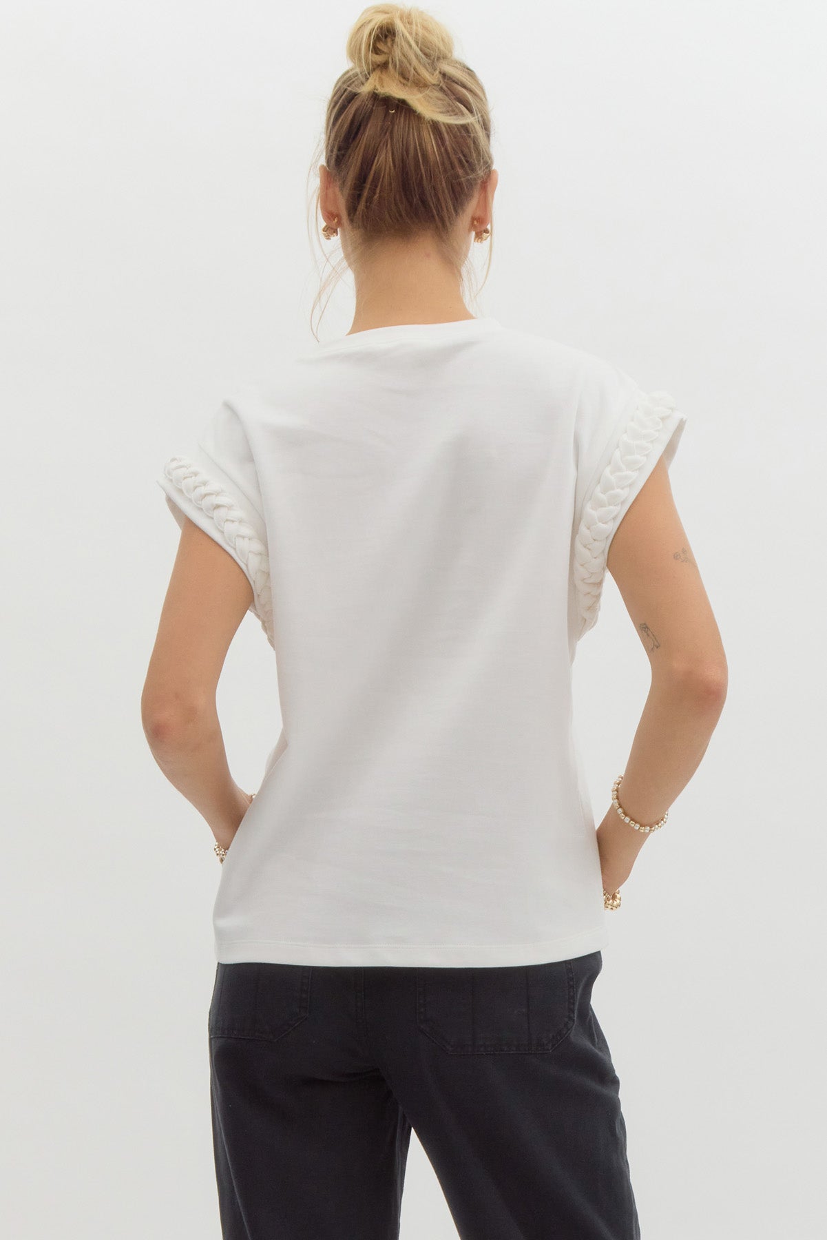 White Solid Round Neck Cap Sleeve Top