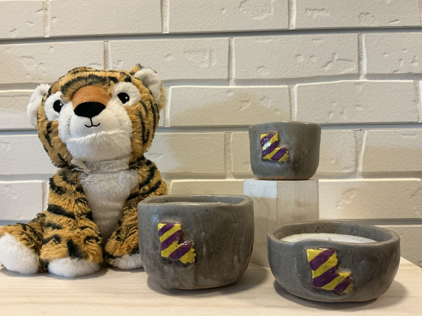 Louisiana Tiger Stripe Pottery Candle