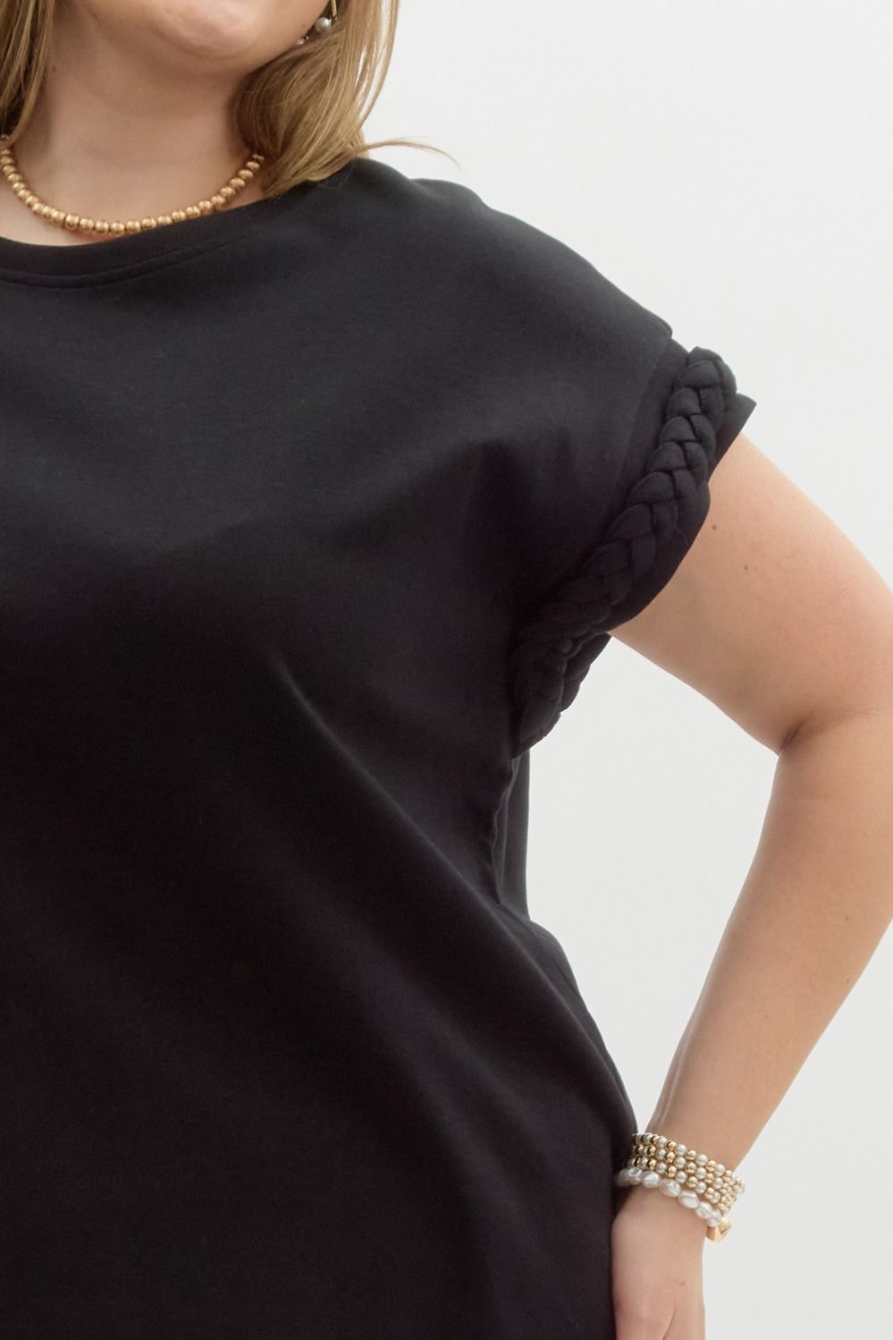 Black Solid Round Neck Cap Sleeve Top