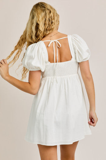 White S/S PUFF SQUARE NECK DETAIL MINI DRESS