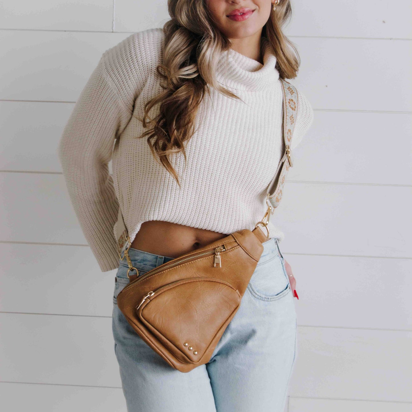 Caramel Austin Sling Bag