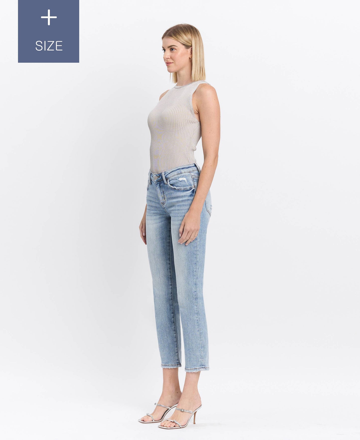 PLUS SIZE MID RISE CROP SLIM STRAIGHT JEANS LV1079-P