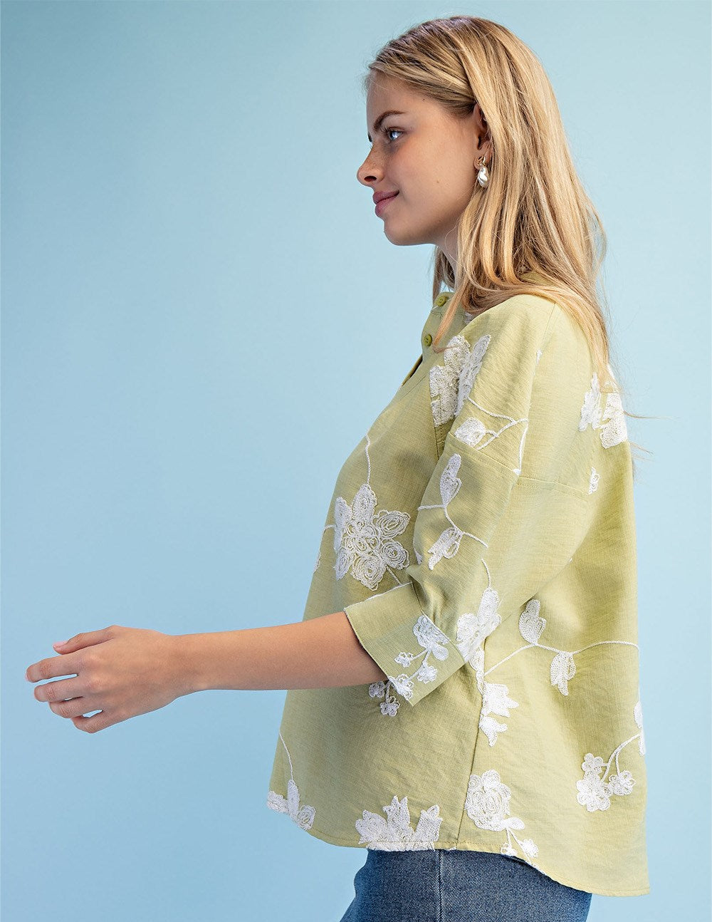 Charlotte Blooms in Avocado