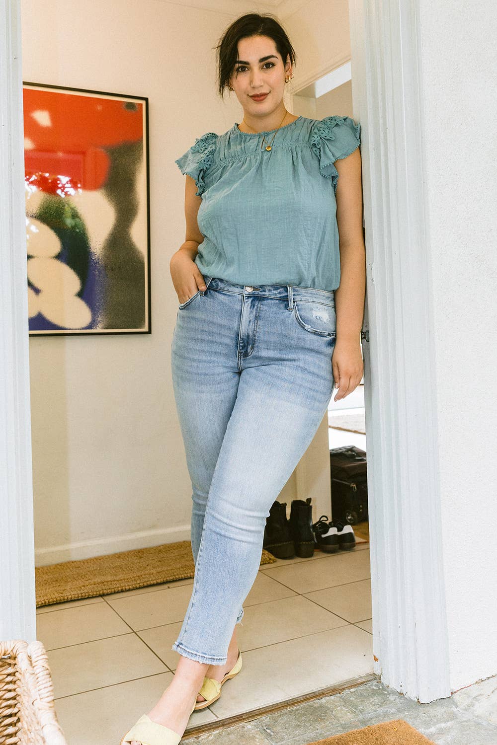 PLUS SIZE MID RISE CROP SLIM STRAIGHT JEANS LV1079-P