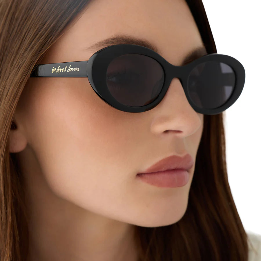 DIFF Sabrina Black Sunglasses