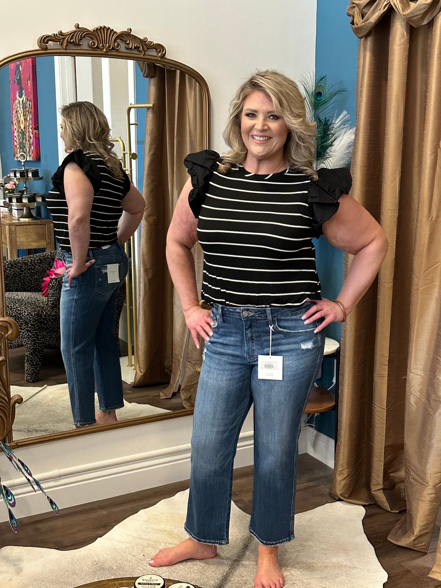 Black w White Stripes Puff Sleeve