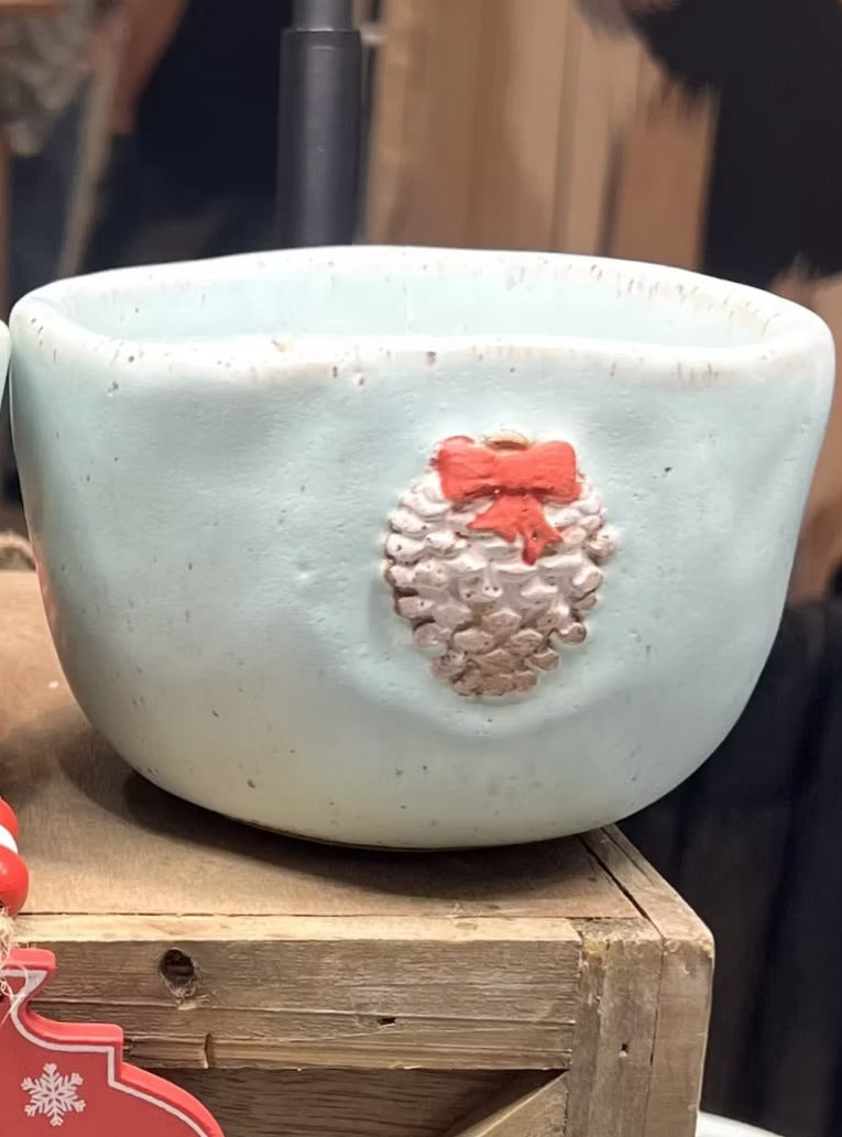 Christmas Pine Cone Candles