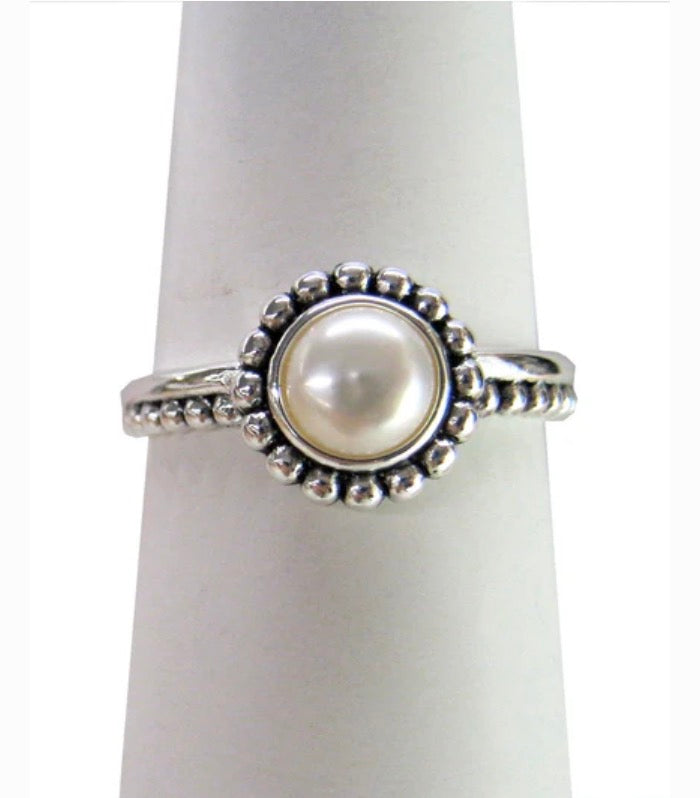 The Pearl Ring