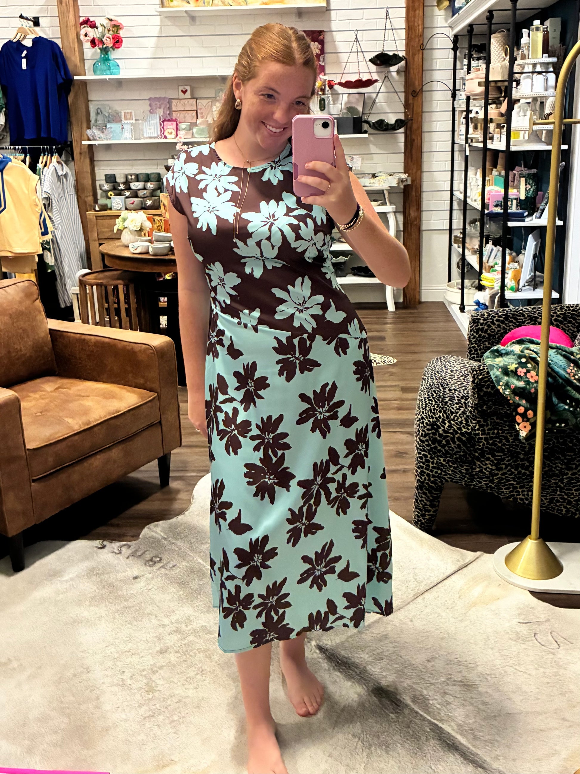  Knee-length dress with a brown and light mint green floral pattern 