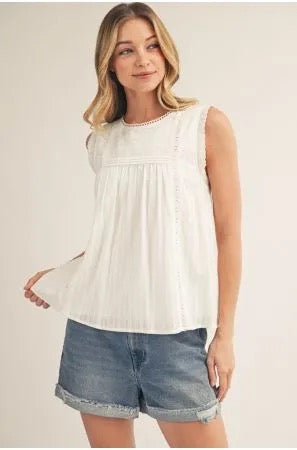 White Graceful Breeze Top