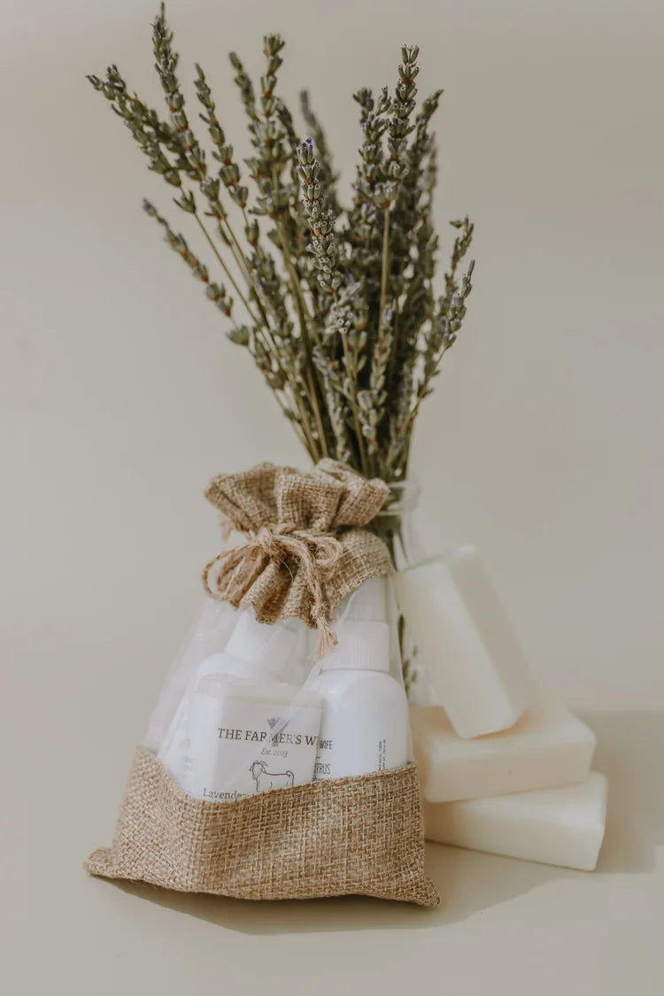 Farmers Wife Travel Set