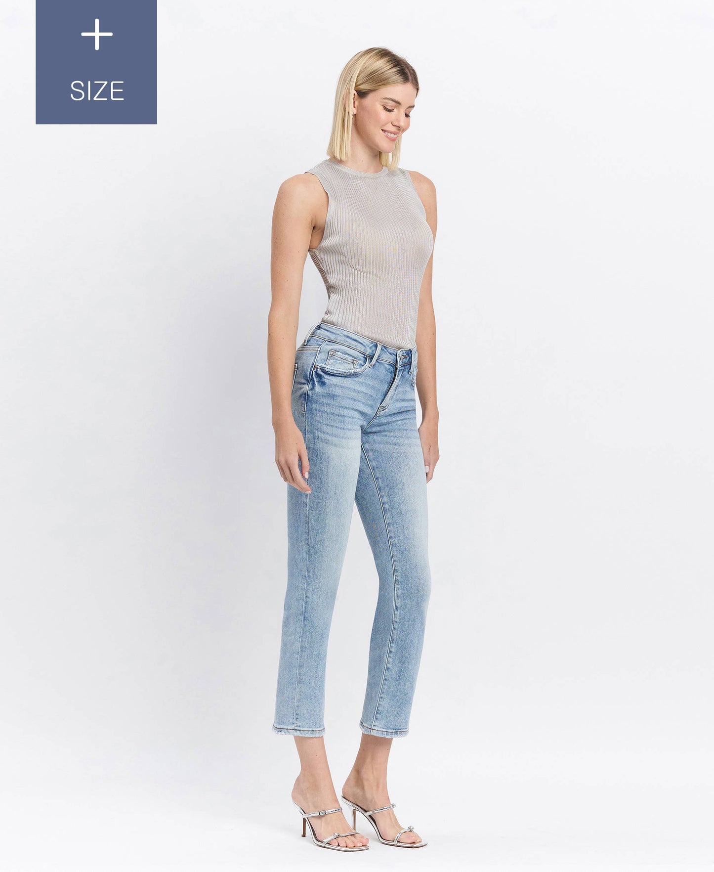 PLUS SIZE MID RISE CROP SLIM STRAIGHT JEANS LV1079-P