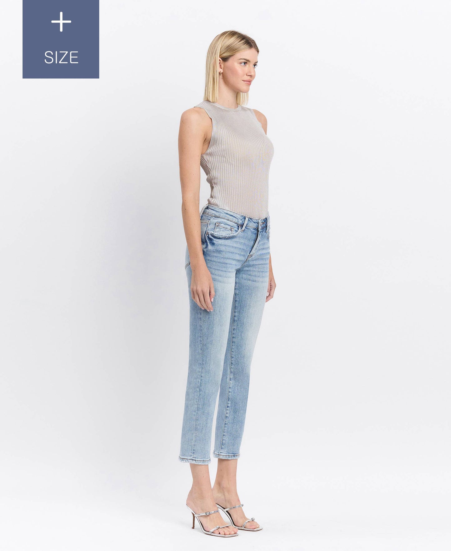 PLUS SIZE MID RISE CROP SLIM STRAIGHT JEANS LV1079-P