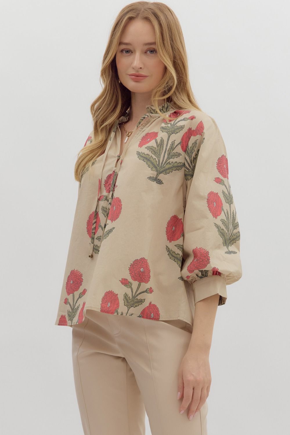 3/4 sleeve cuff floral pullover